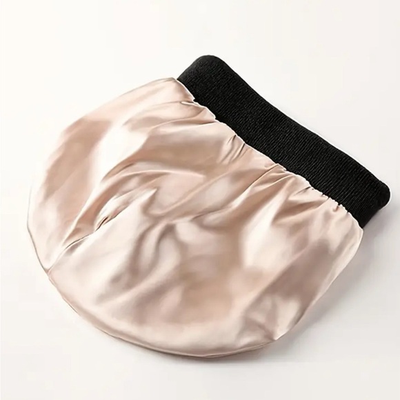 NEW “NY” Silver Rhinestone Logo Satin lined Beanie - Picture 4 of 4